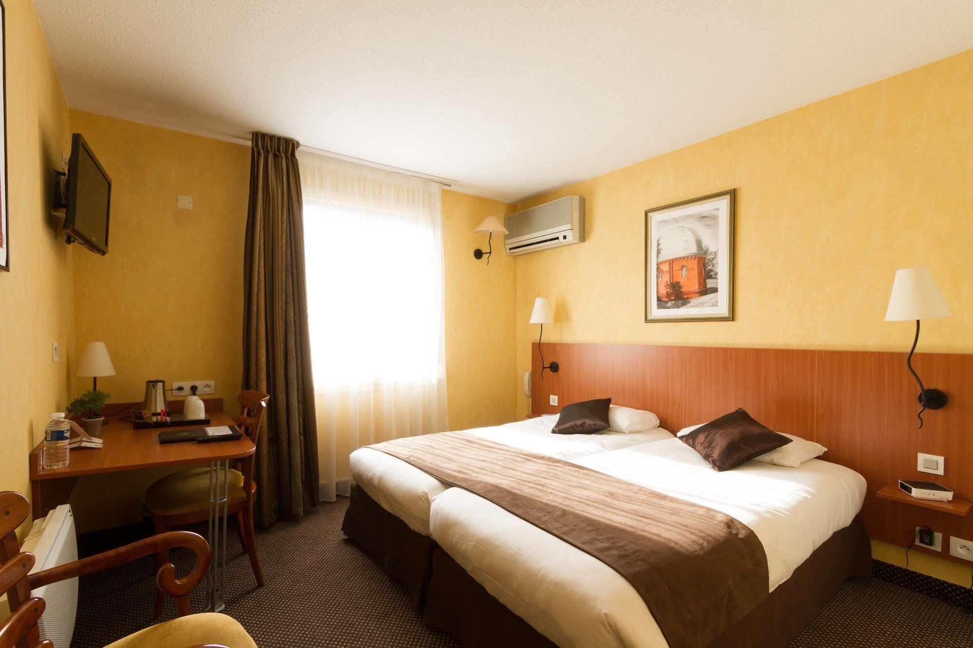 Hotel Innes By Happyculture Toulouse Bagian luar foto